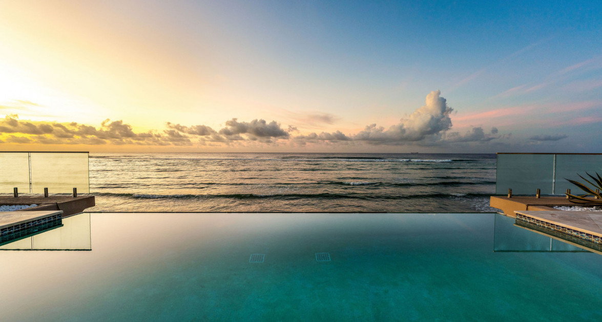 VILLA D'ESTE - STUNNING SEAFRONT HOME - Image 23