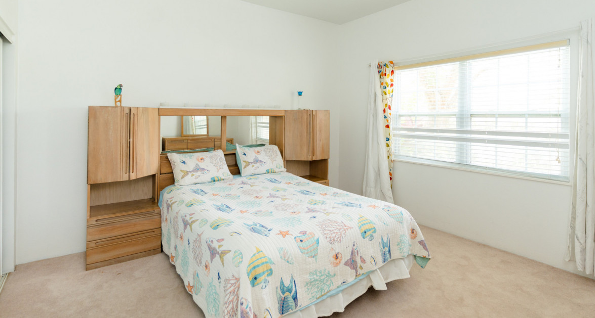 Walkers Road Charming 2bed/2bath Plus Den - Image 6