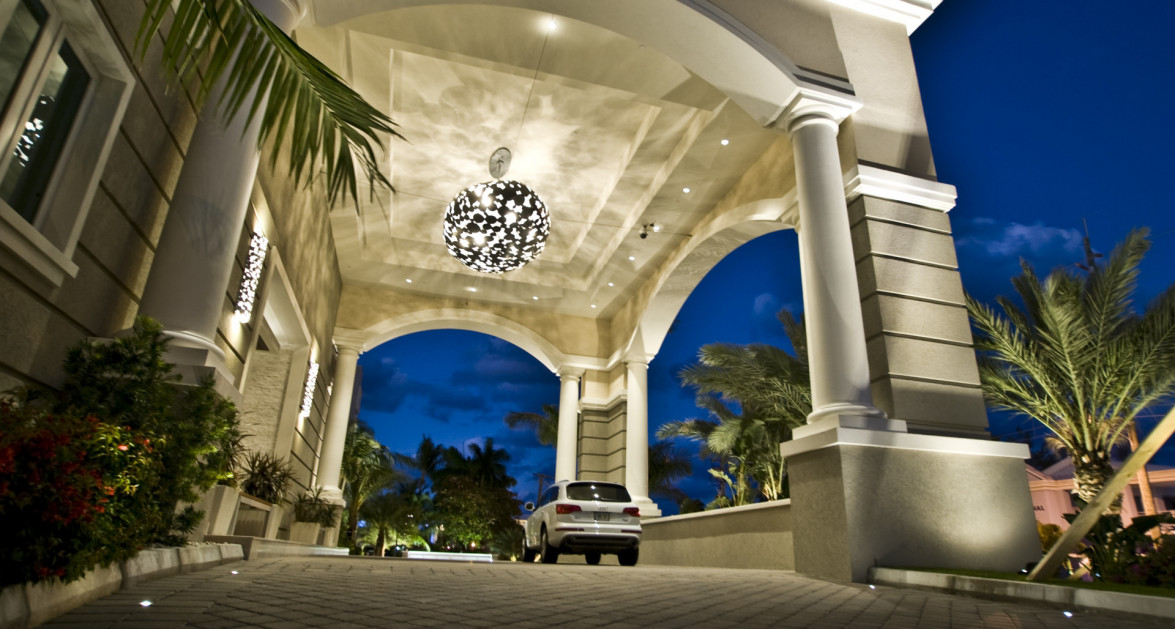 Watercolours - A Magnificent Grand Residence - Image 33