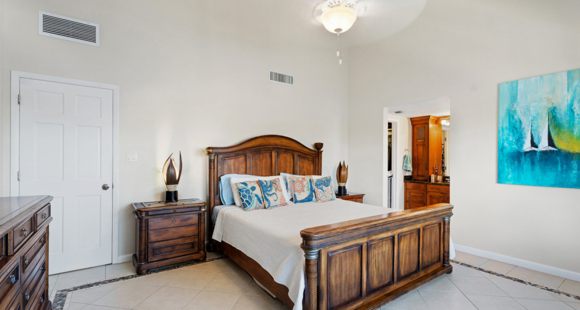 Waterways 432 | Top Floor with Amazing Views - Image 7