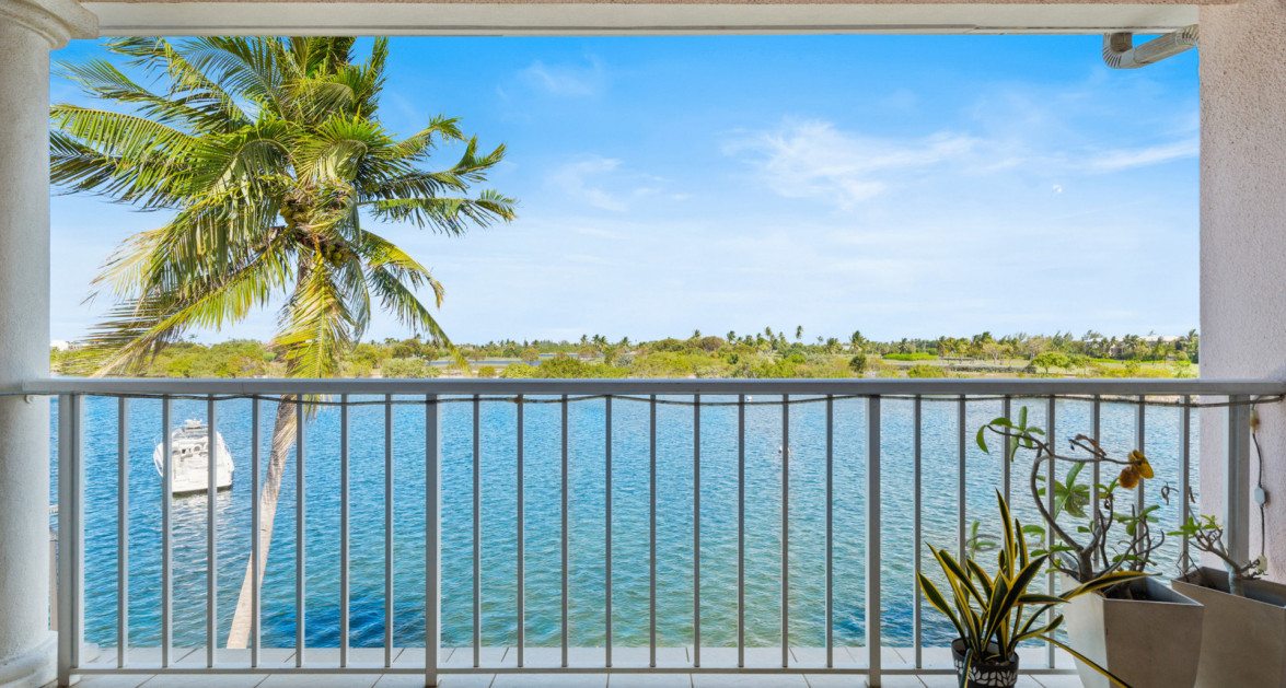 Waterways 432 | Top Floor with Amazing Views - Image 2