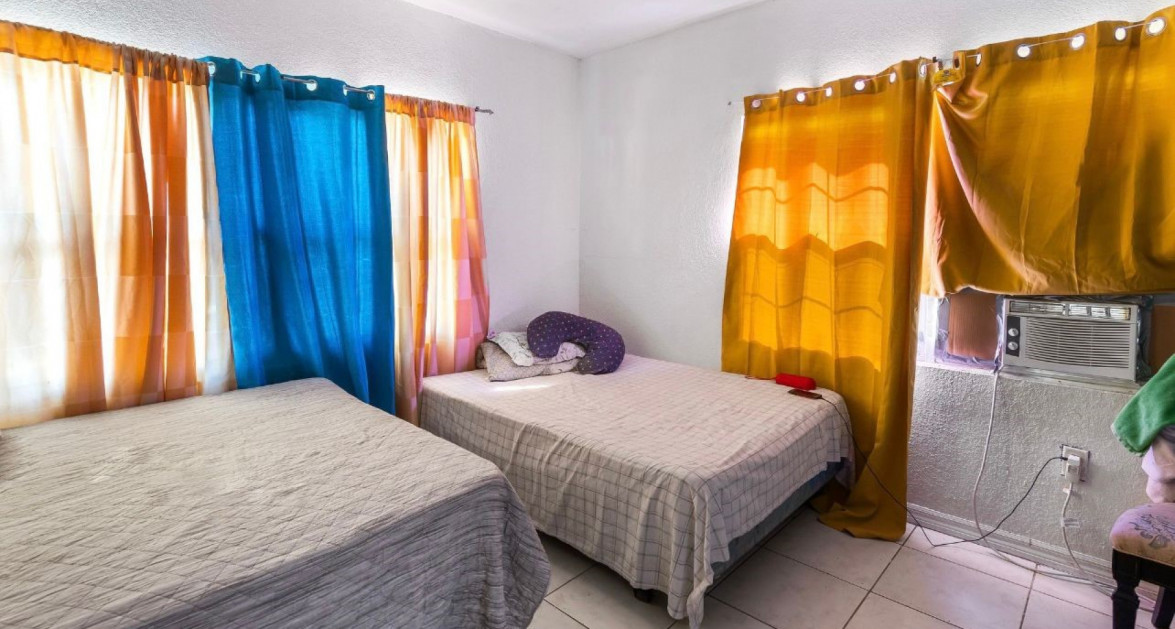 WEST BAY MULTI UNIT INCOME PRODUCING PROPERTY - Image 10