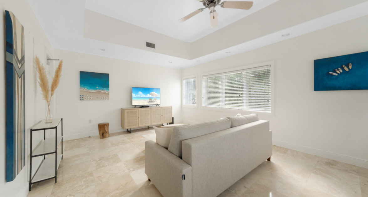 West Bay Road Multi Unit (5 Condo's) Complex in Prime SMB Location Close to Camana Bay - Image 19