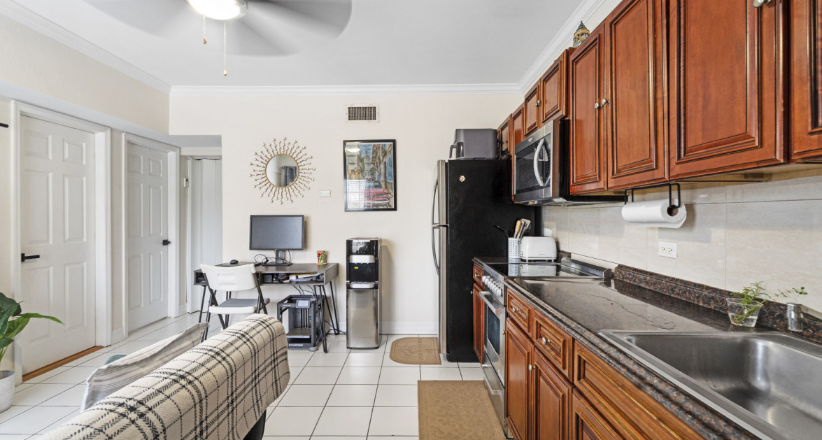 Windsor Lakes 2bed/2bath Ground floor Unit - Image 3