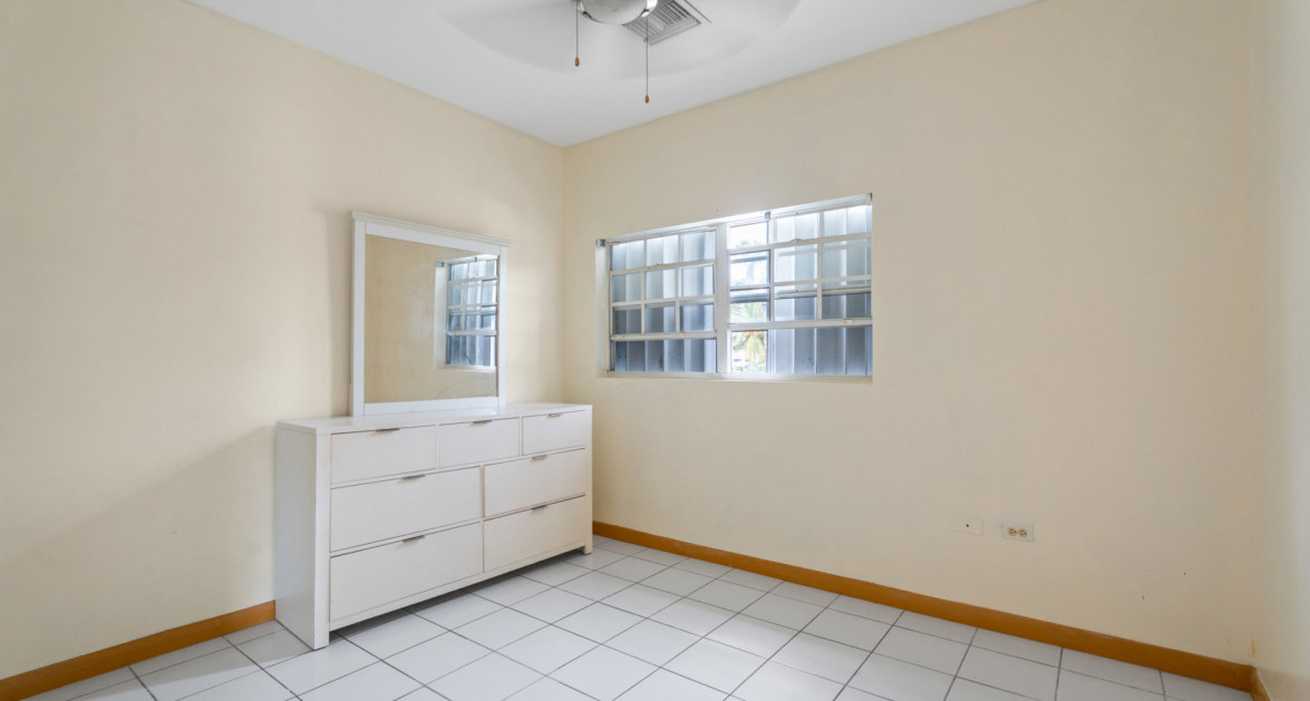 WINDSOR LAKES 2BED/2BATH UNIT - Image 7