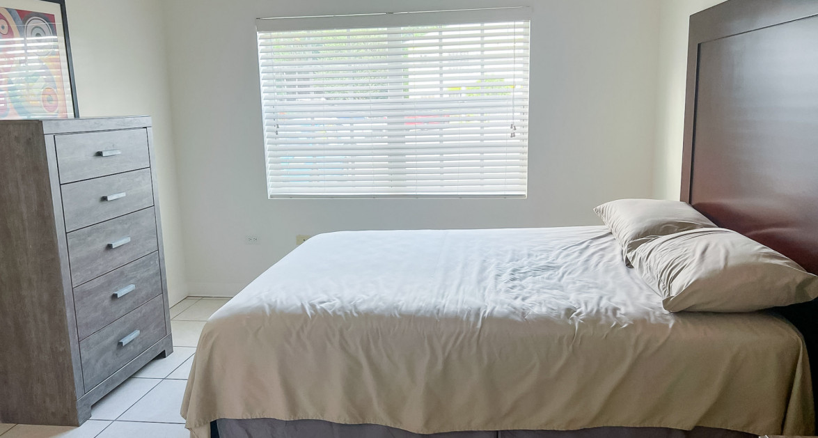 Windsor Lakes #704 - Image 4