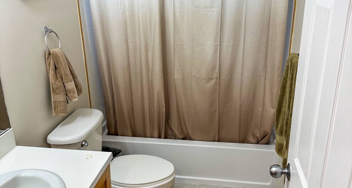 Windsor Lakes #705 - Image 2