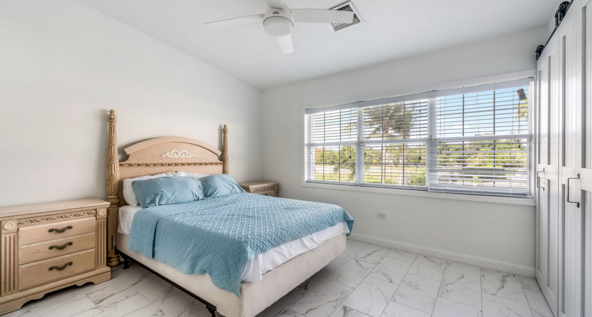 Windsor Village Direct Ocean Front 2 Bedroom - Image 16