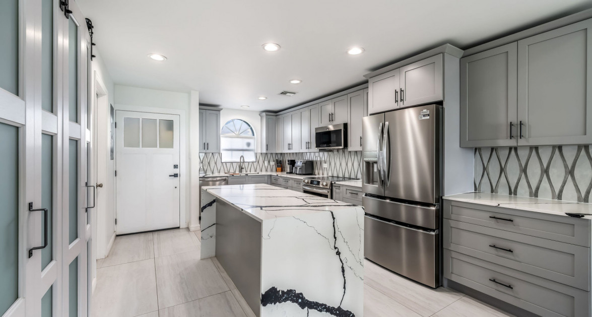 Windsor Village Direct Ocean Front 2 Bedroom - Image 8