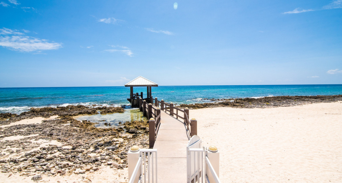 Windsor Village Direct Ocean Front 2 Bedroom - Image 19