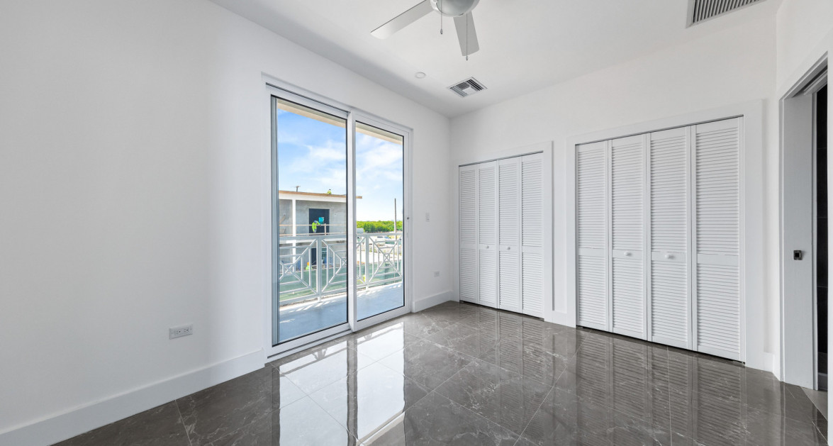 YARL 1 BED #62 PHASE 1 (RENTAL GUARANTEE) - Image 6