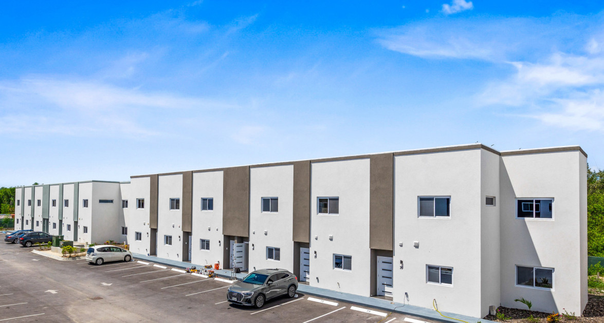 YARL 3 BED, 3 BATH TOWNHOME #88 (END UNIT) - Image 21