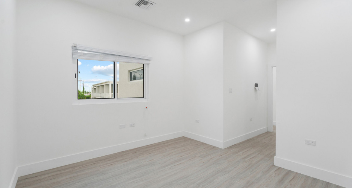 YARL 3 BED, 3 BATH TOWNHOME #88 (END UNIT) - Image 15