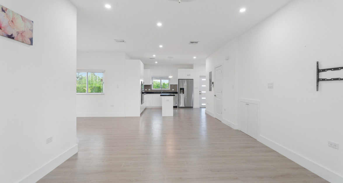 YARL 3 BED, 3 BATH TOWNHOME #88 (END UNIT) - Image 7