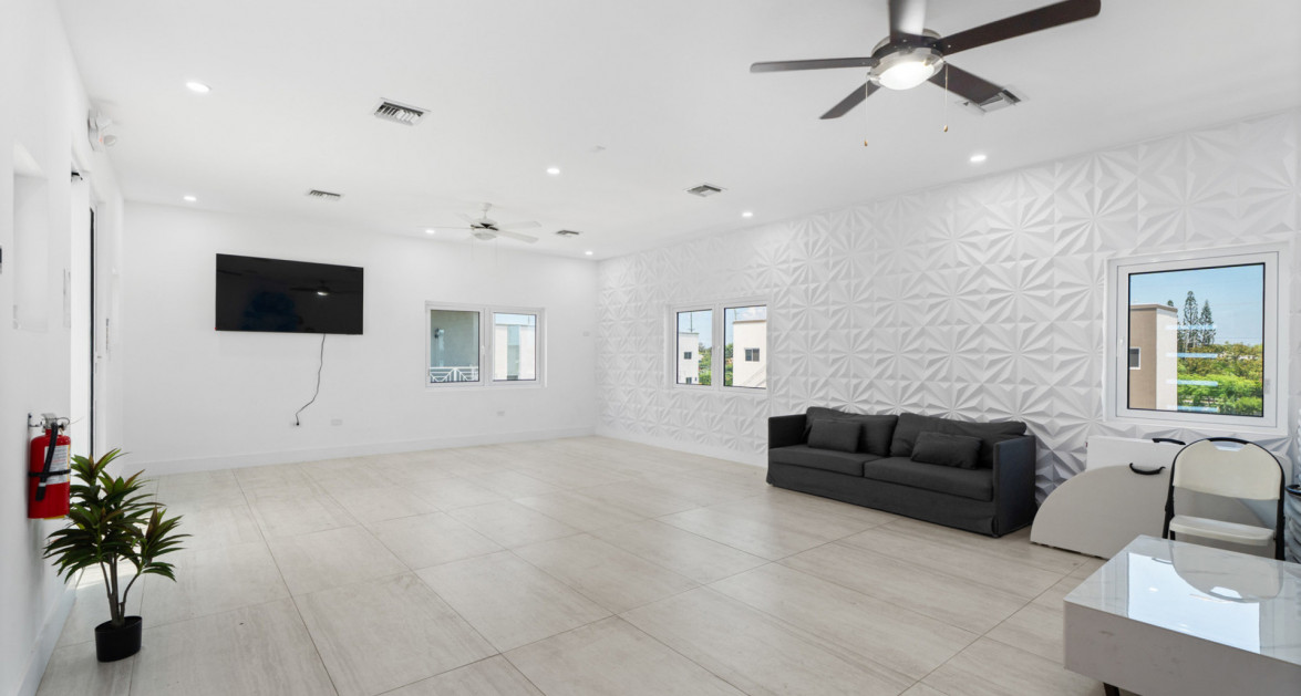 YARL 3 BED, 3 BATH TOWNHOME #88 (END UNIT) - Image 35