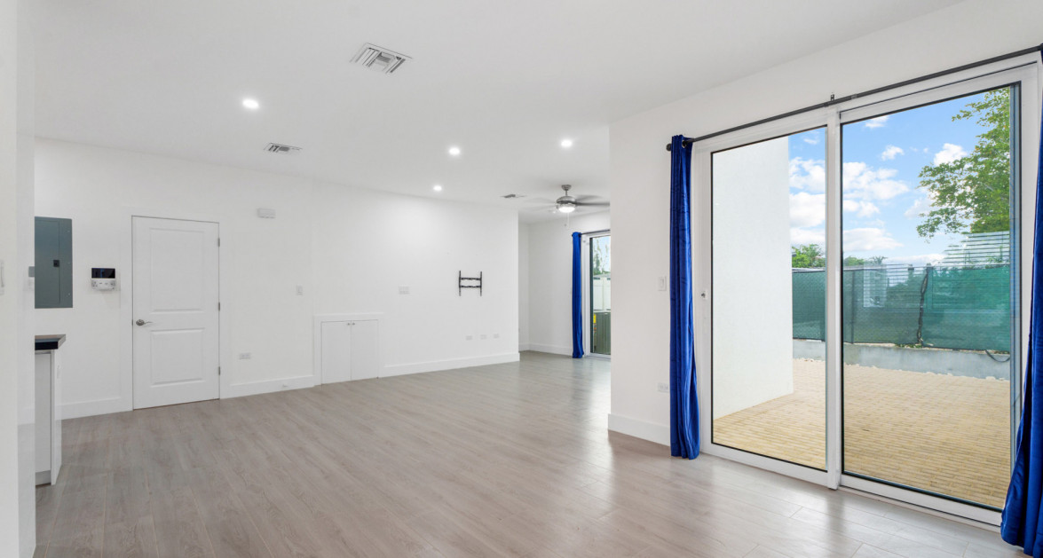 YARL 3 BED, 3 BATH TOWNHOME #88 (END UNIT) - Image 5