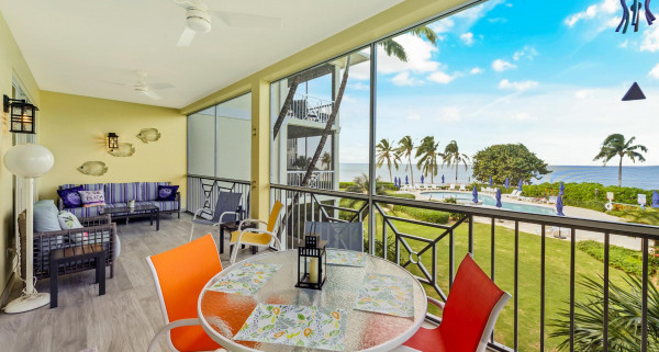 CRESCENT POINT UNIT #14 | SEVEN MILE BEACH - Fully Remodeled, Turnkey & Income-Producing Opportunity