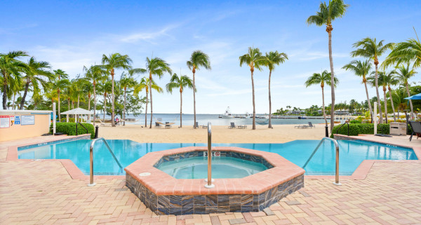 Kaibo Phase 2, Top Floor Condo With Storage Unit