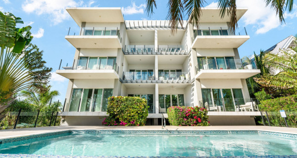 OCEAN FRONT MODERN LUXURY SHORE CLUB #3