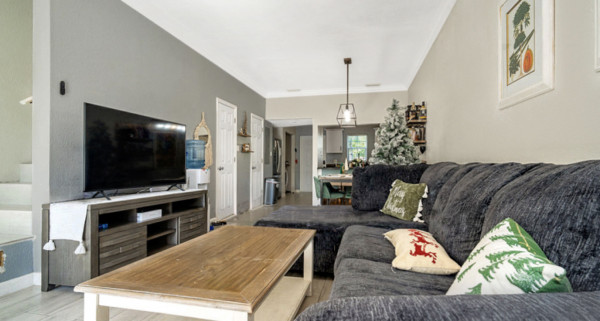 Shoreway #20 Townhome W/ 2 Car Garage!!!