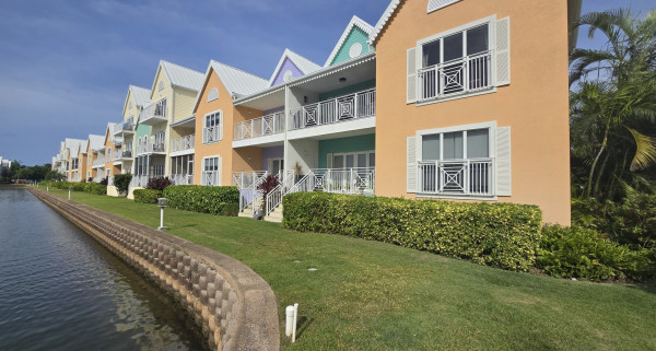 The Careenage 2 Bed End Unit