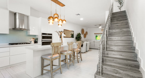 THE MANTRAS #33 (SOUTH SOUND TOWNHOME W/ CUSTOM BACK GARDEN)